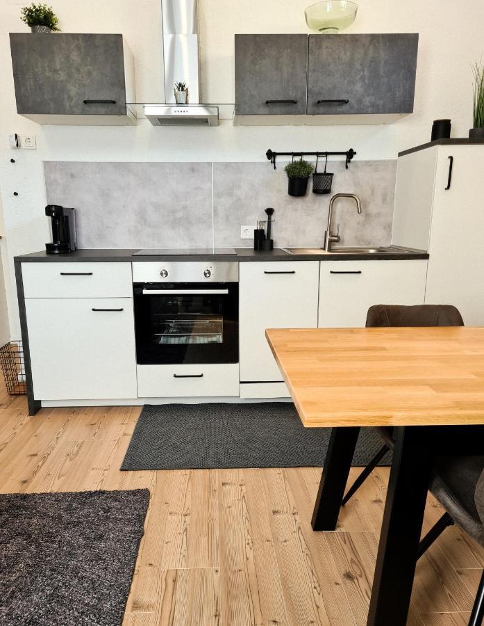 Mirielle Apartments روست المظهر الخارجي الصورة